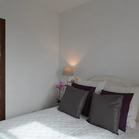 Villa 6 Bed With Sea View *