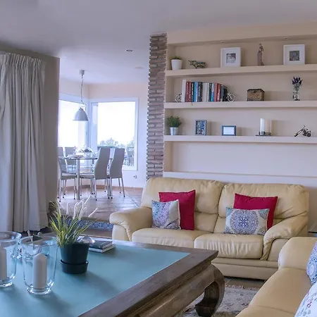 6 Bed With Sea View Mijas