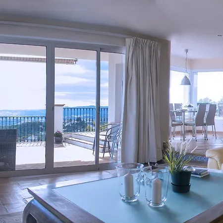 6 Bed With Sea View Mijas