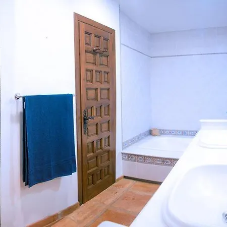 6 Bed With Sea View Villa
